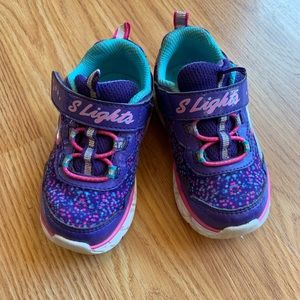 Toddler girl Skechers S Lights size 6